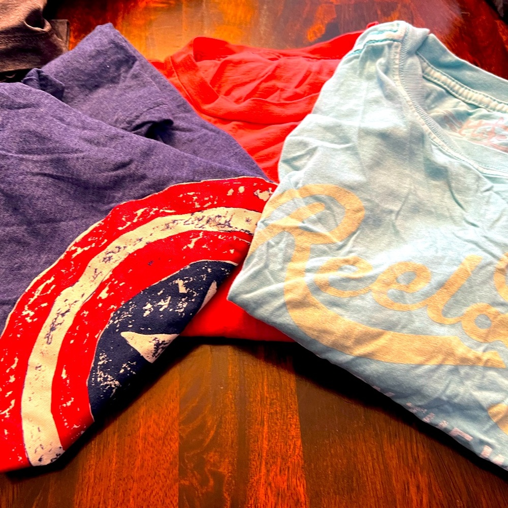 Boys small tee shirts